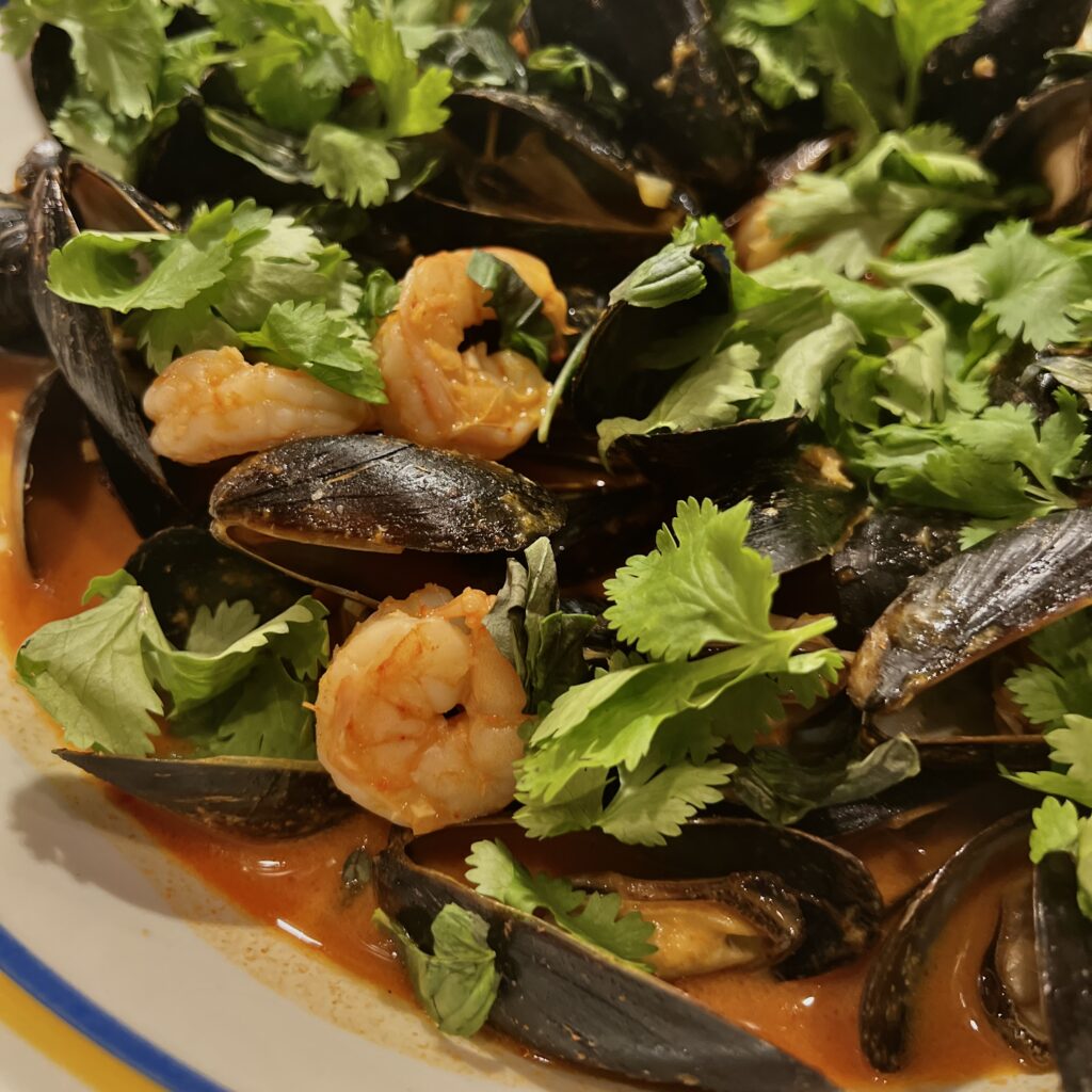 Thai Red Curry Shrimp and Mussels 